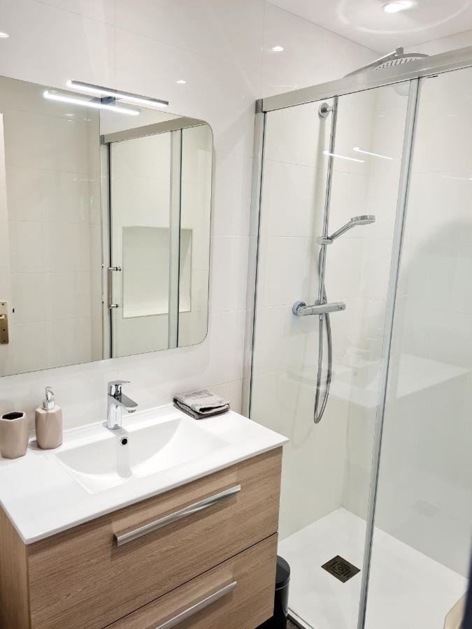 2P Entierement Climatise I Bien Insonorise I Wifi I A 300 M De La Mer I Restaurants Commerces Et Transports A 5Mn A Pied I Ideal 2 Personnes I Possibilite 4 Avec Canape Lit De Qualite I Tres Belle Douche 케인즈수르메르 외부 사진